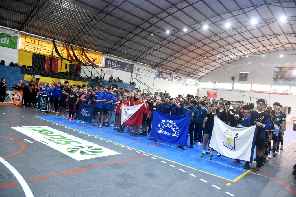 Foto relacionada à notícia: Jogos Escolares Municipais de Três Passos reúnem cerca de 2,4 mil estudantes