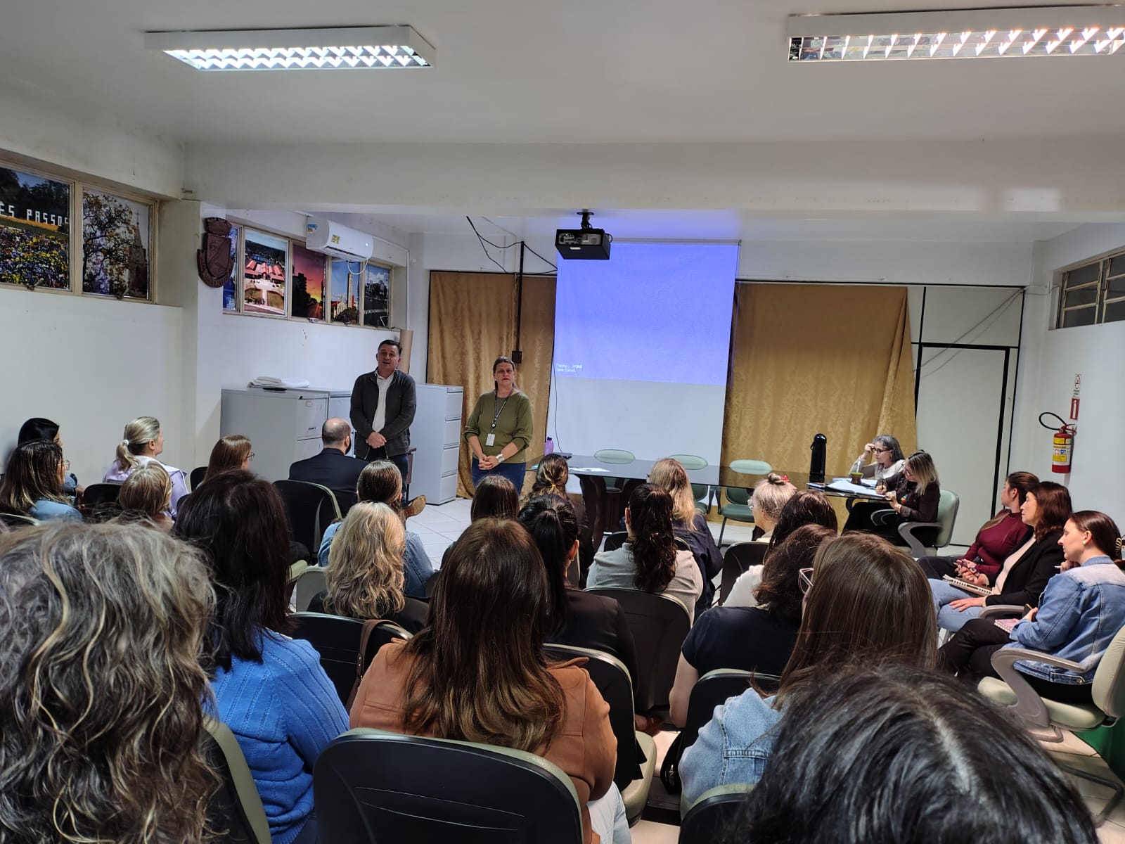 Foto relacionada à notícia: RAE e Conselho Municipal de Educação discutem desafios da comunidade escolar em Três Passos