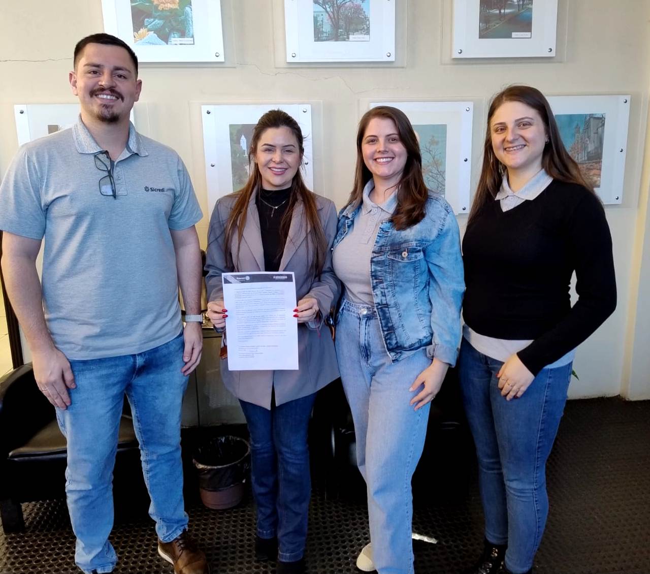 Foto relacionada à notícia: Rotaract Club convida Administração Municipal para as XV Rotaractíadas em Três Passos