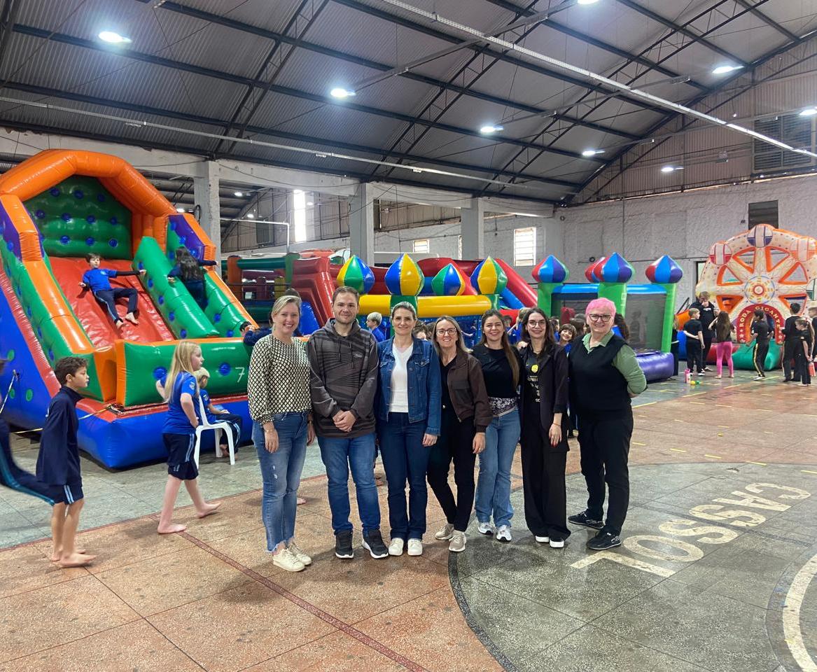 Foto relacionada à notícia: Semana da Criança promove momentos de diversão e integração na Rede Municipal de Ensino